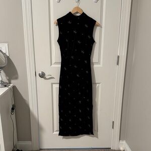 Elegant Black Sleeveless Dress